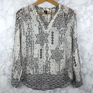 Maurice’s White Pink V Neck Long Sleeve Blouse